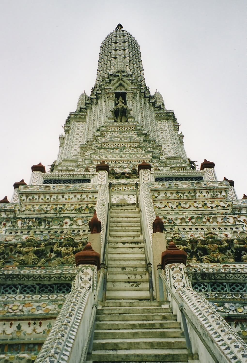 Wat Arun Temple Stairway Picture