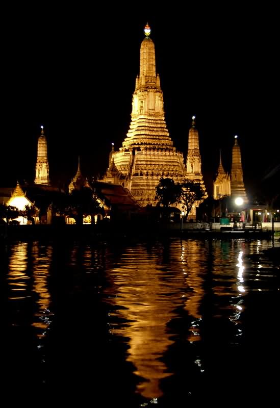 Wat Arun Temple Water Reflection At Night