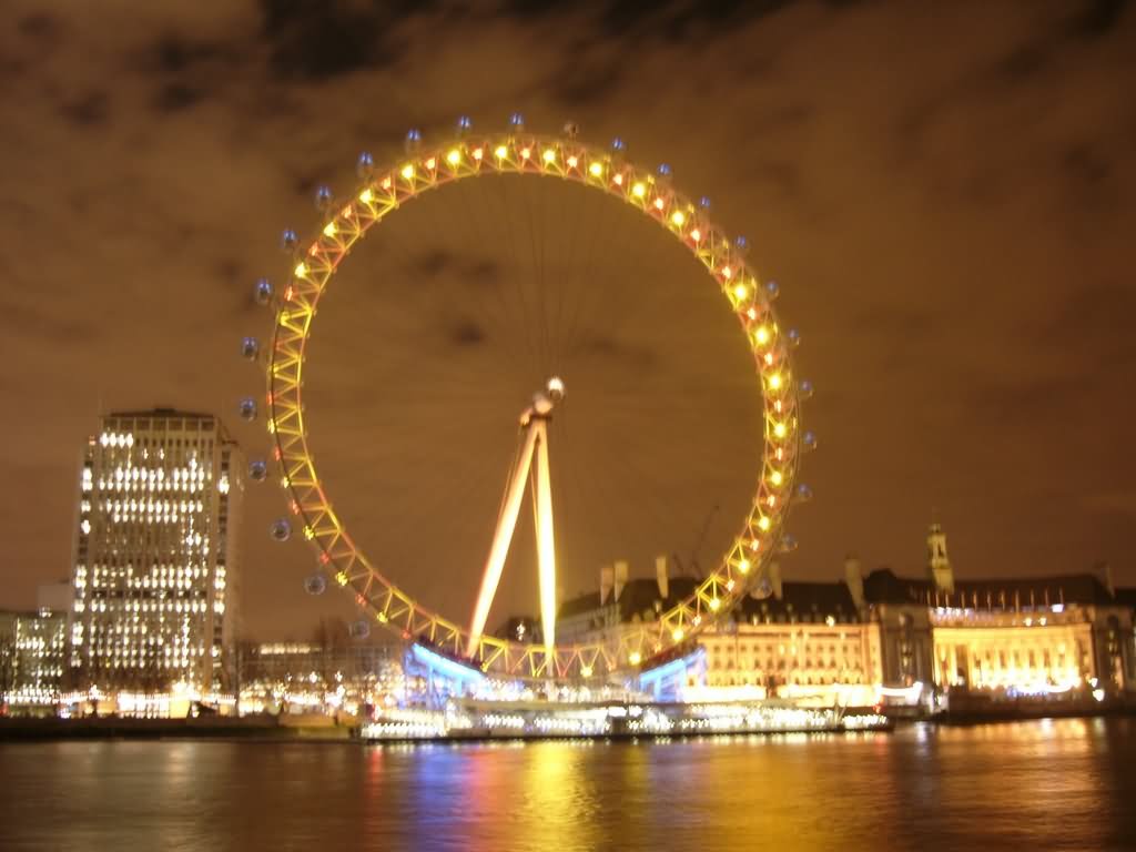 Amazing Night View Of London Eye