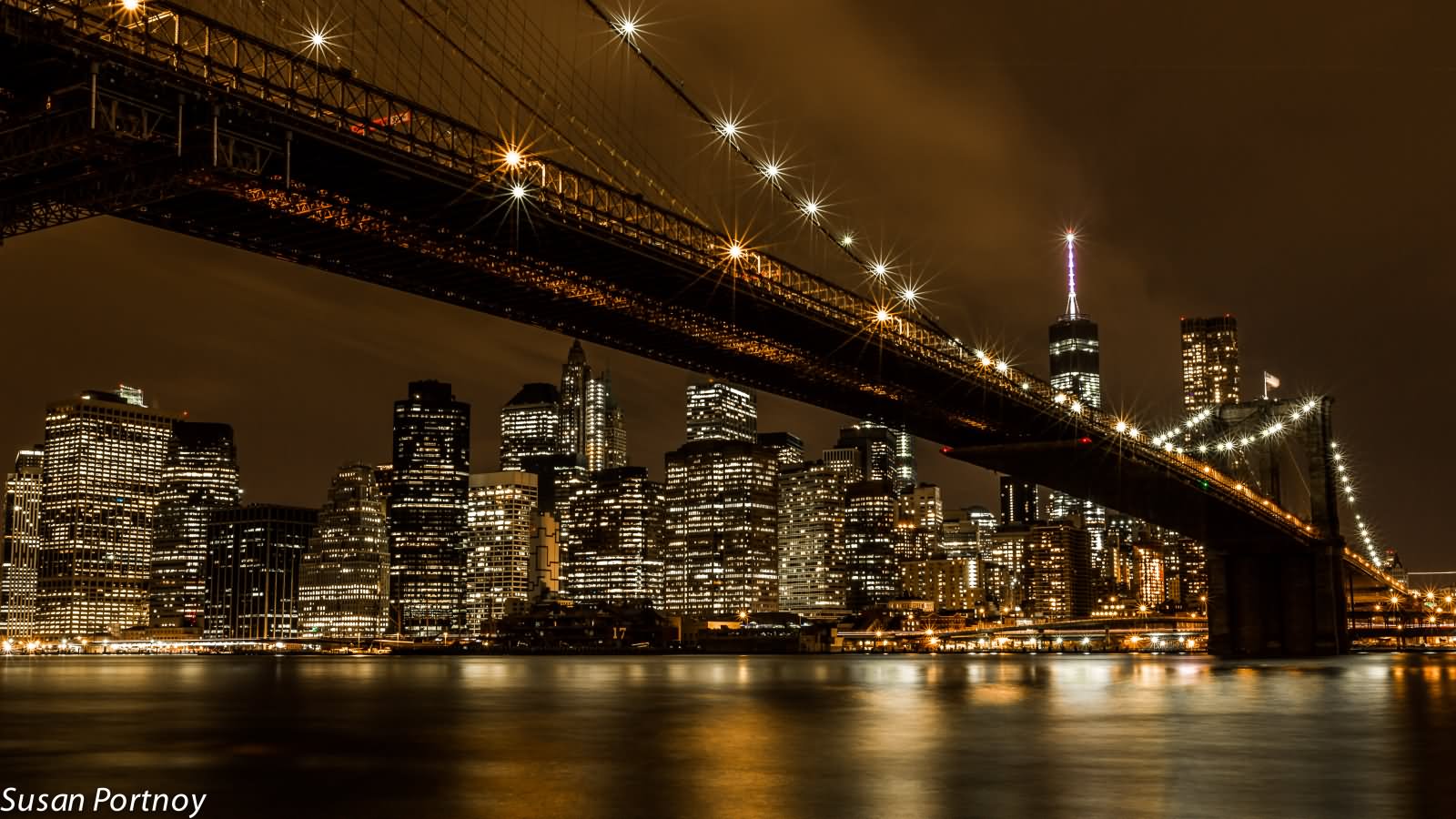 Brooklyn Bridge Looks Incredible At Night