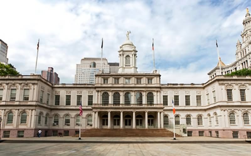 Front New York City Hall Facade Picture