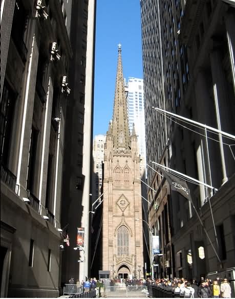 Front Picture Of Trinity Church, Wall Street, New York