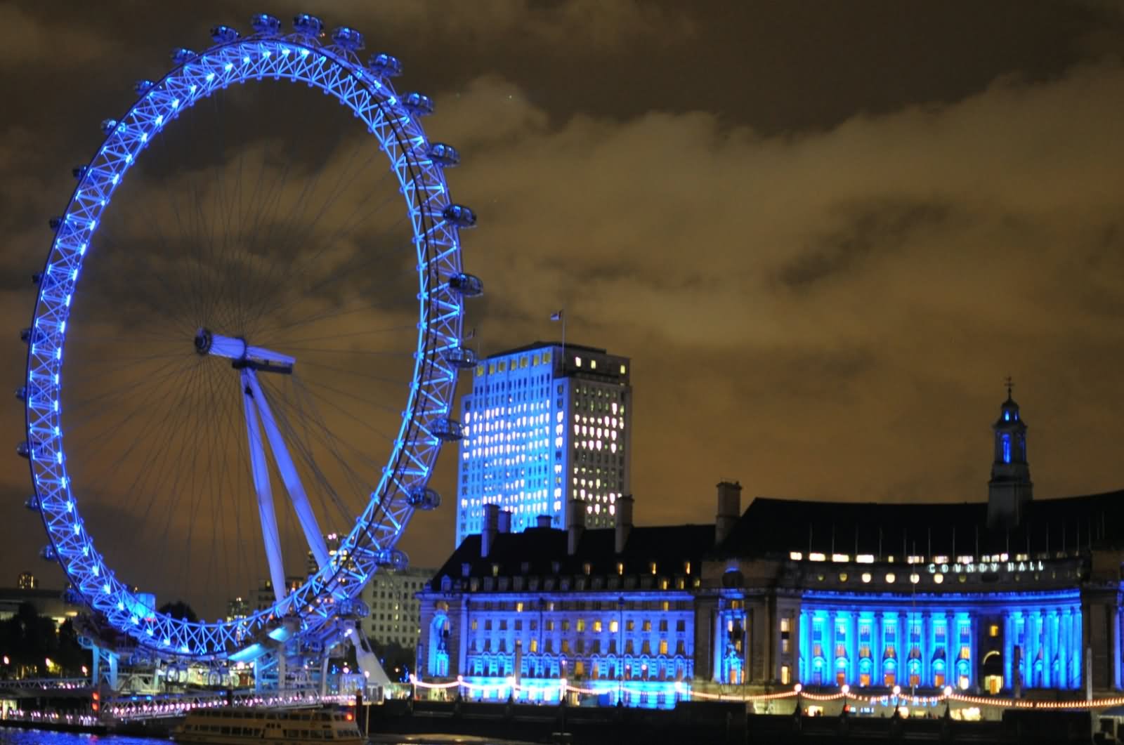Incredible Night View Of London Eye