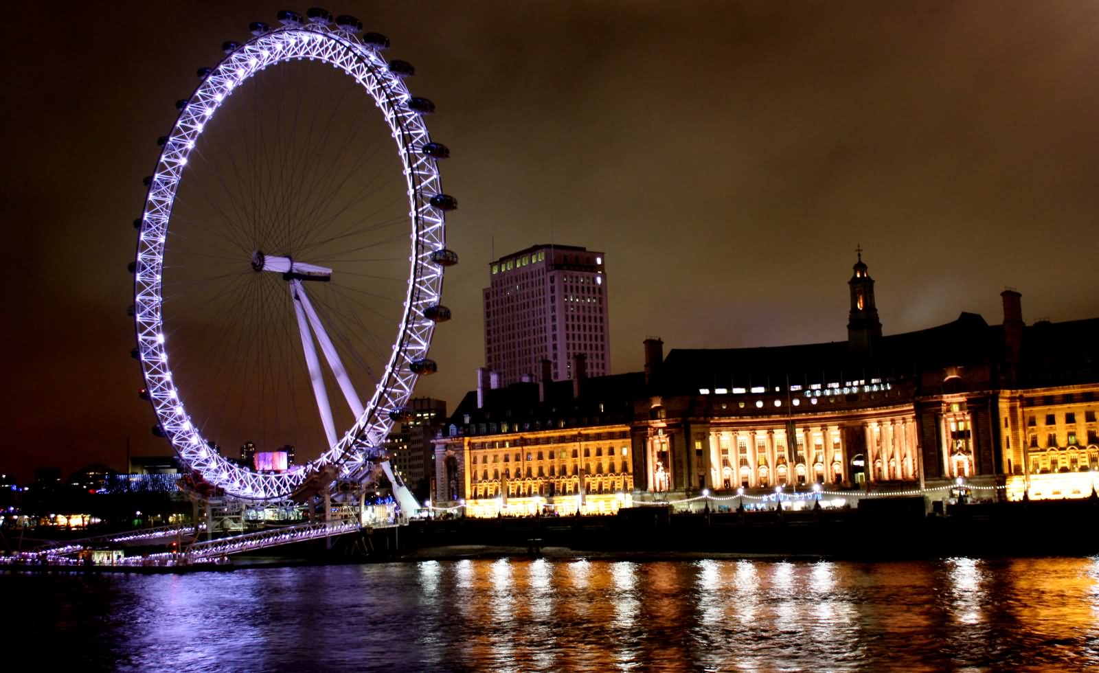 London Eye Looks Amazing At Night