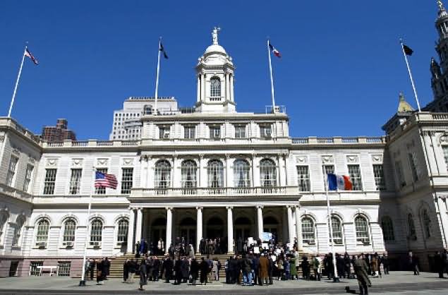 New York City Hall Front Image