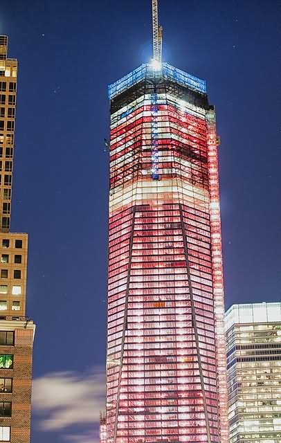 Red Lights On One World Trade Center Night View