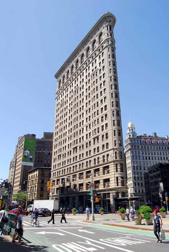 Side Picture Of Flatiron Building