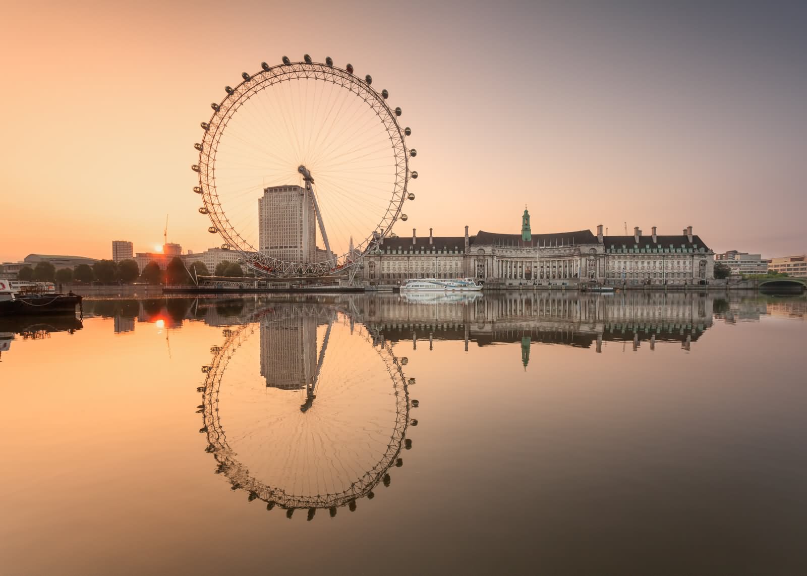 The London Eye At Dawn