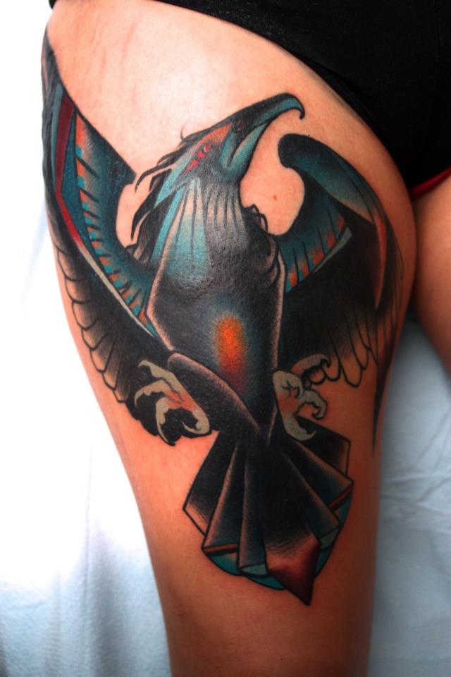 Traditional Raven Tattoo On Right Thigh