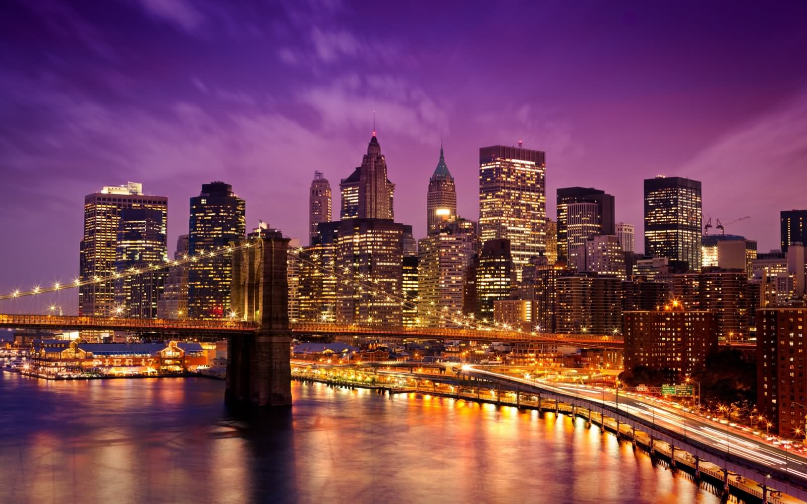 Very Beautiful Night Scene Of Brooklyn Bridge And Manhattan City