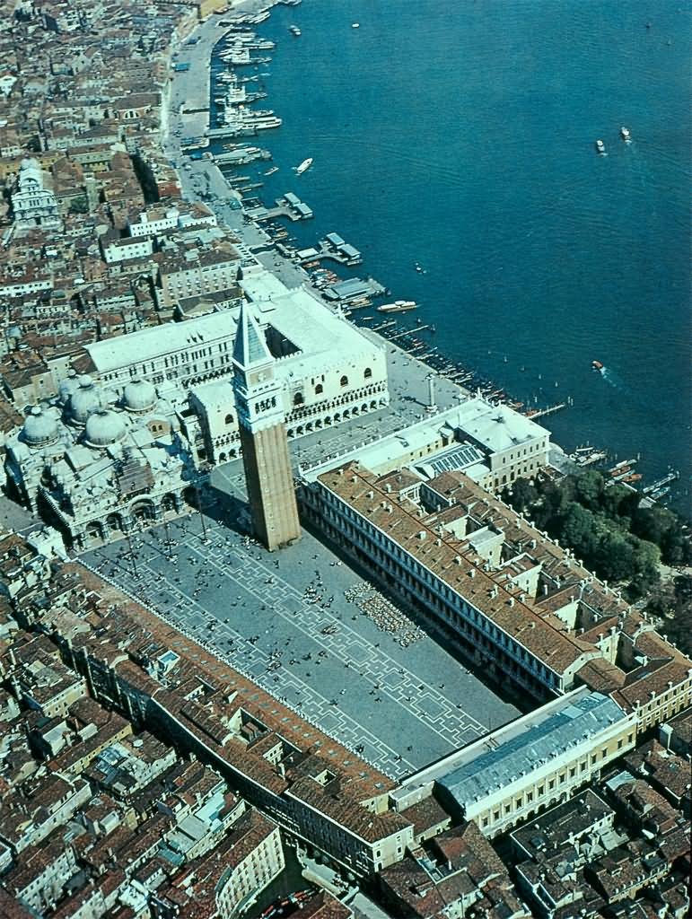 Adorable Aerial View Of The Piazza San Marco