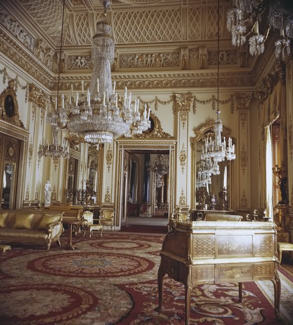 Amazing Interior Of The Buckingham Palace