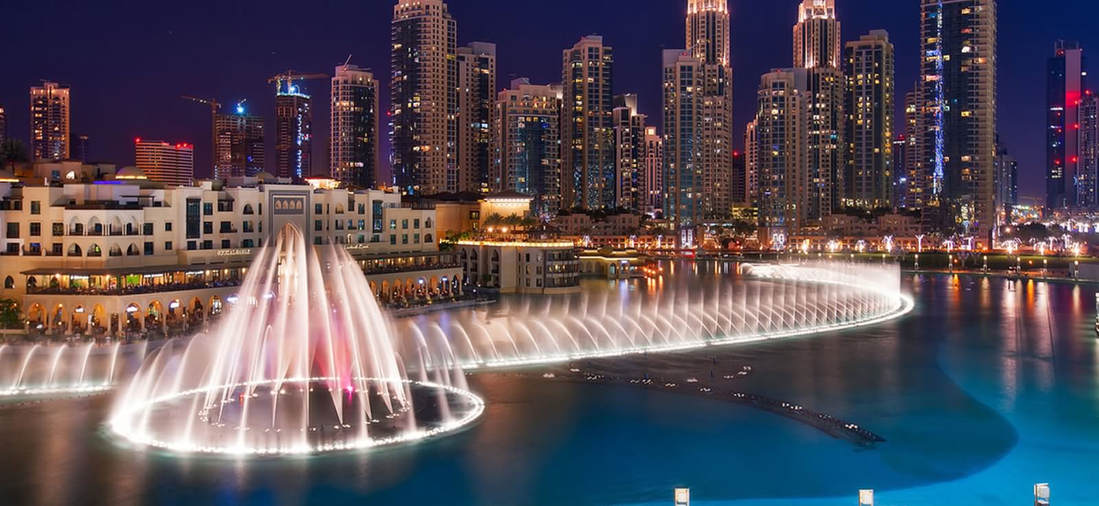 Amazing View Of Dubai Fountain At Night