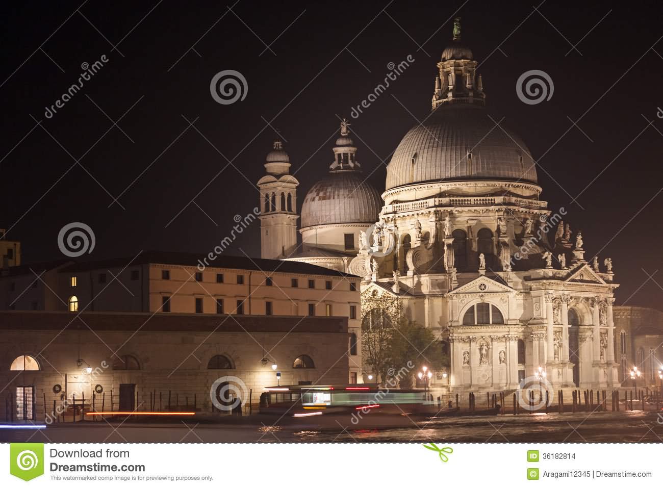 Basilica di Santa Maria della Salute At Night