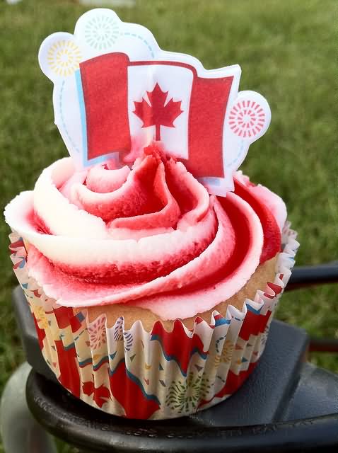 Beautiful Canadian Flag Cupcake Happy Canada Day