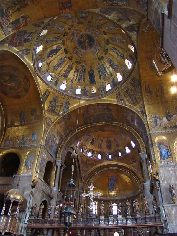 Beautiful Dome Inside St Mark's Basilica