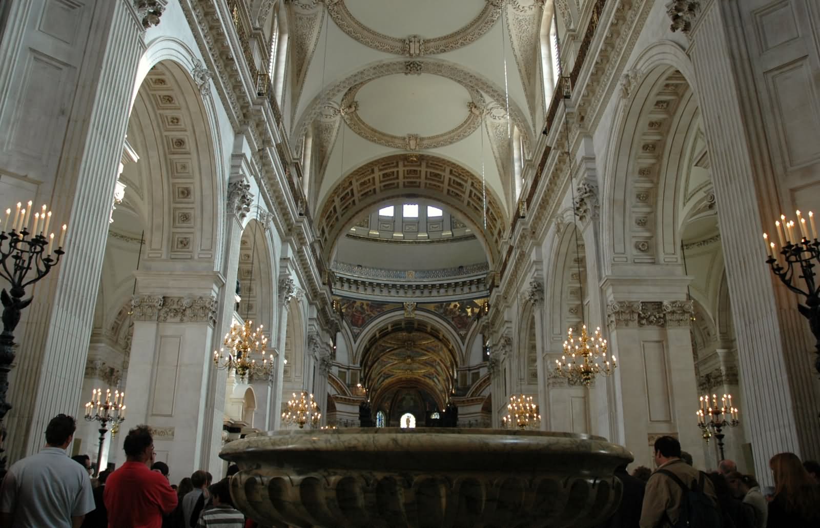 Beautiful Interior View Of St Paul's Cathedral