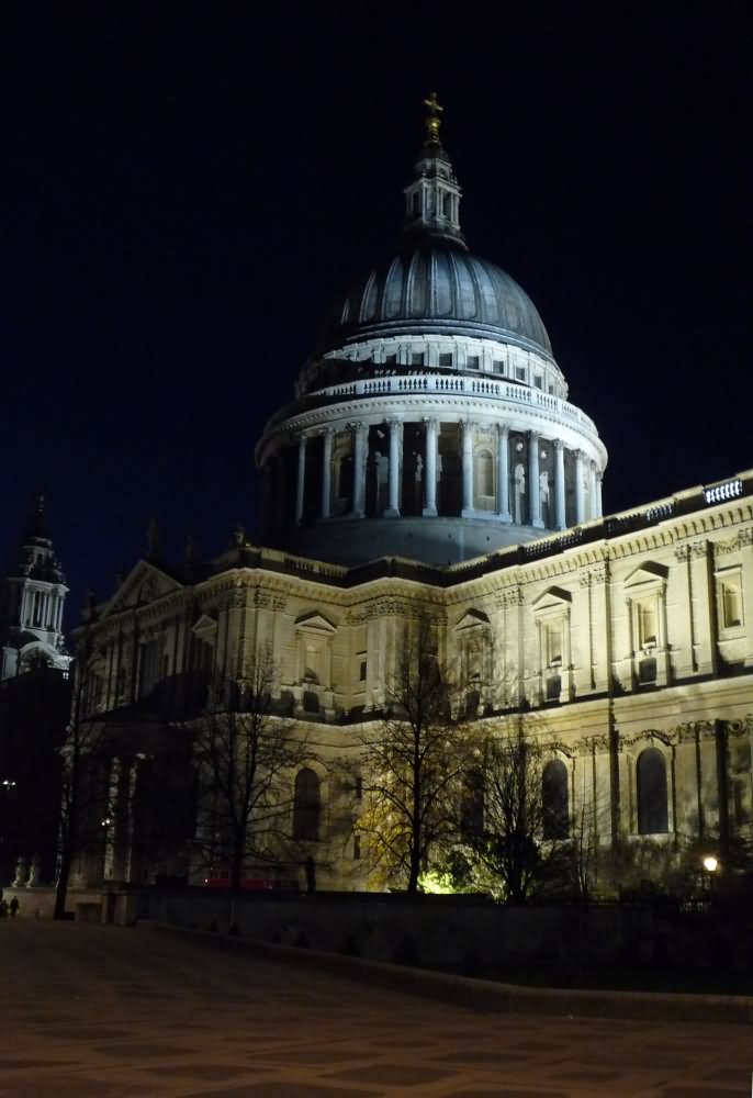 Beautiful Night Picture Of The St Paul's Cathedral, London