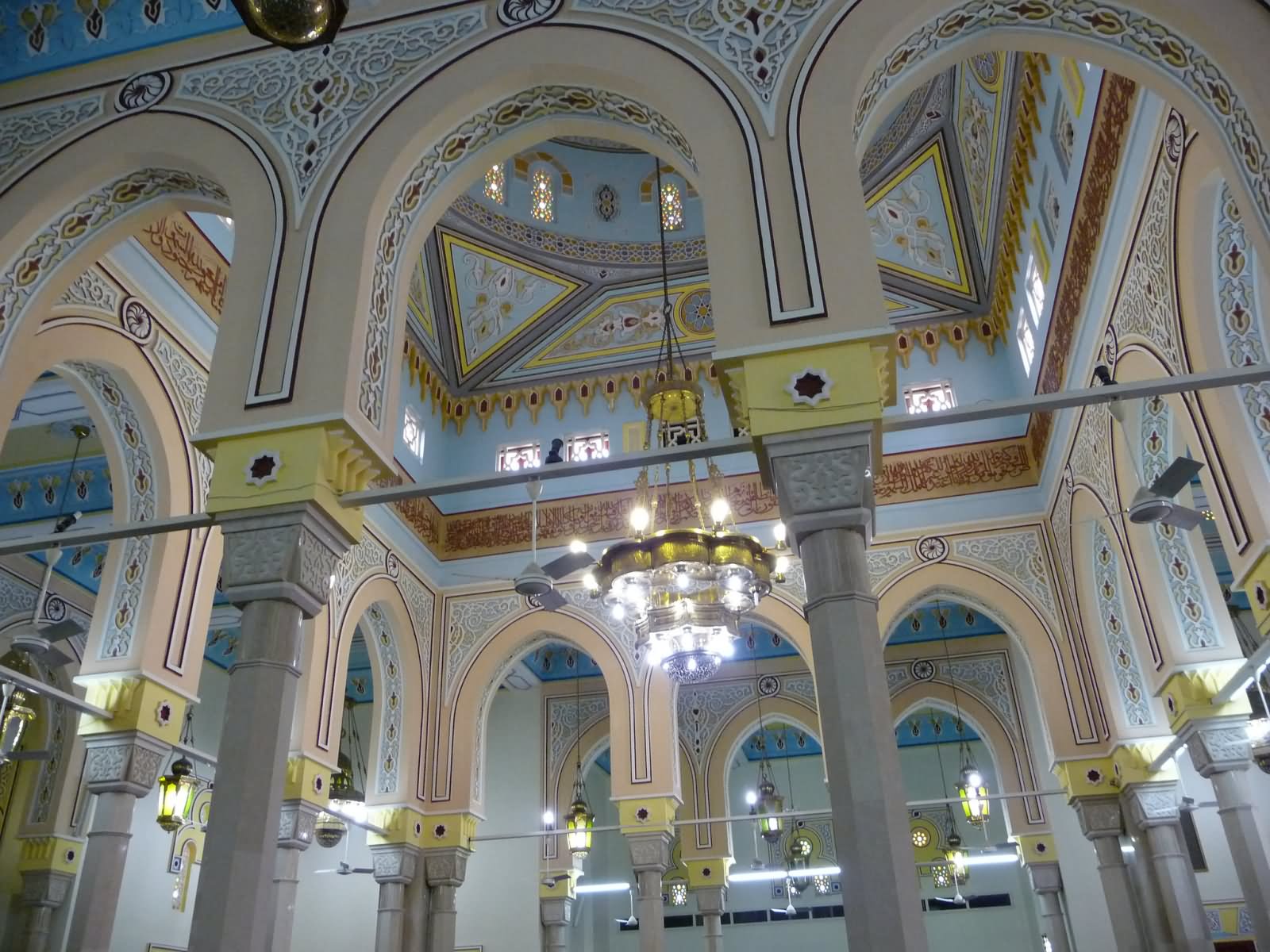 Beautiful Pillars Inside The Jumeirah Mosque