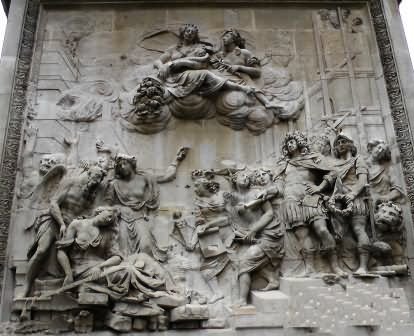 Beautiful Sculptures On The Base Of The The Monument To The Great Fire Of London