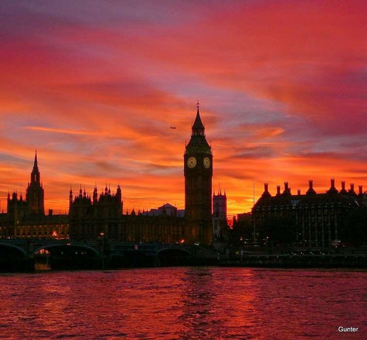 Big Ben Looks Beautiful At The Time Of Sunset