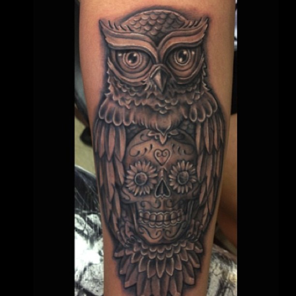 Black And Grey Sugar Skull Owl Tattoo Design For Leg