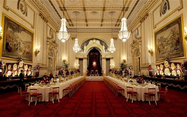 Dinner Room Inside The Buckingham Palace