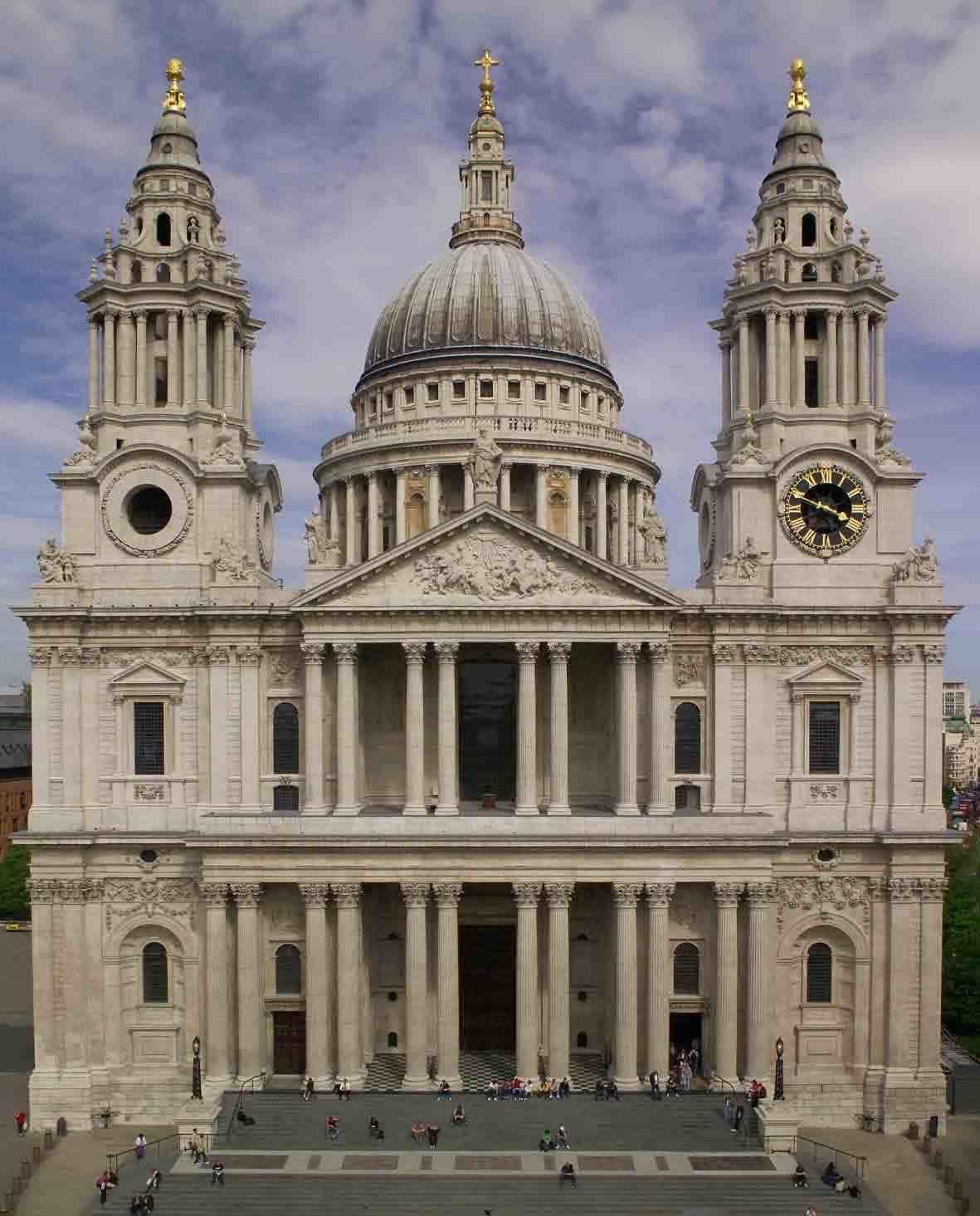 Front View Of The St Paul's Cathedral
