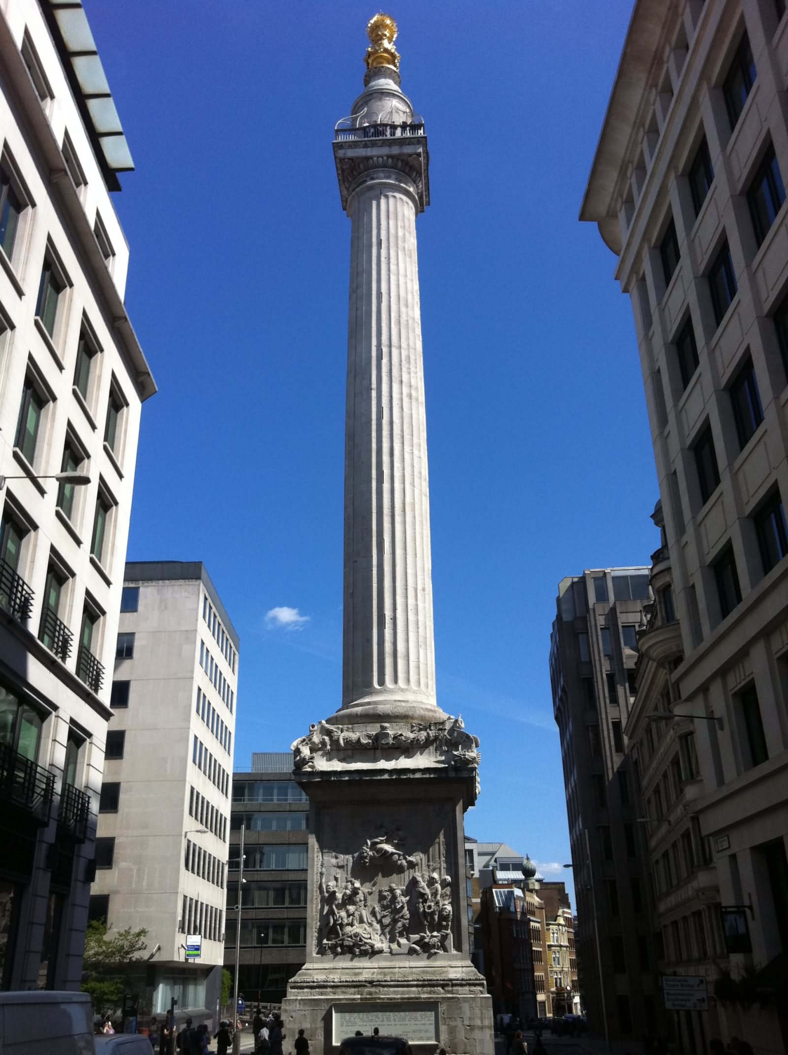 Monument To The Great Fire of London Front Picture