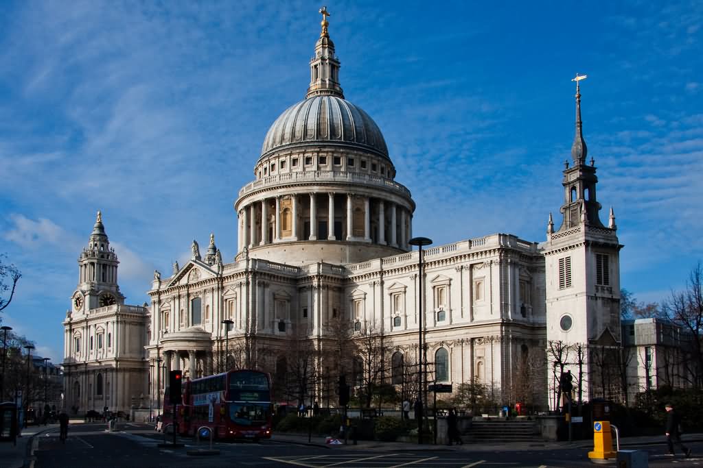 Side View Of St Paul's Cathedral