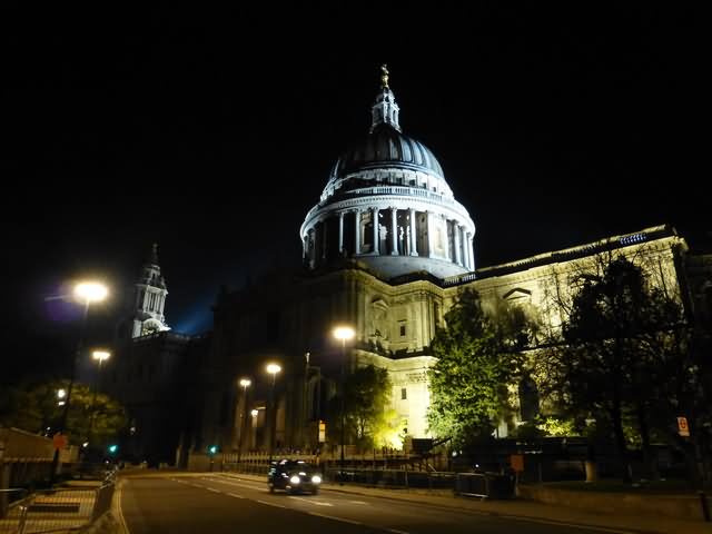 St Paul's Cathedral Night Picture