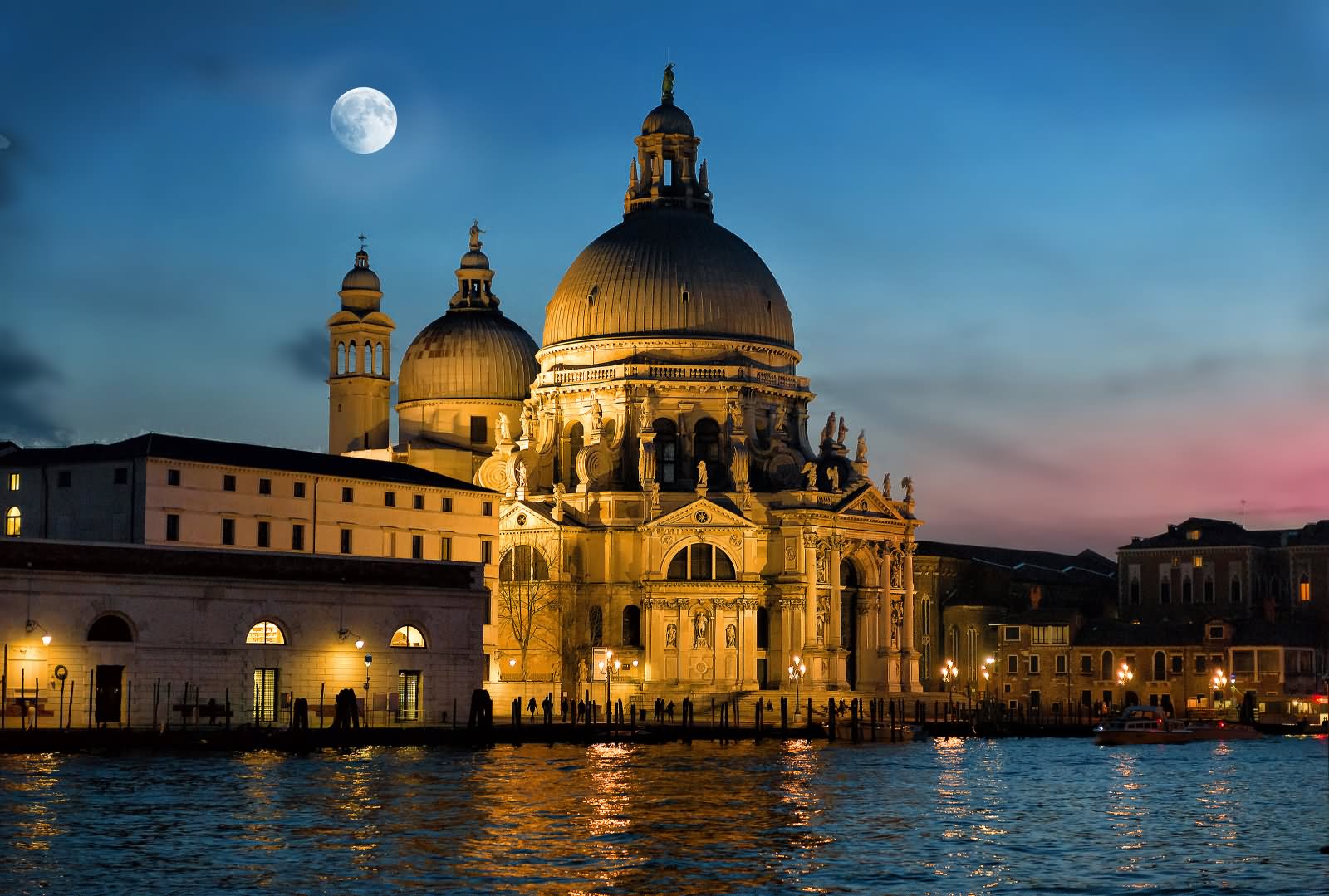 Stunning View Of The Santa Maria della Salute With Full Moon