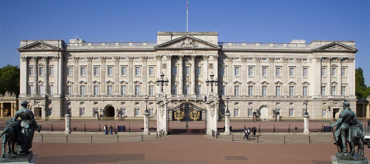 The Home Of Queen Elizabeth II, Buckingham Palace