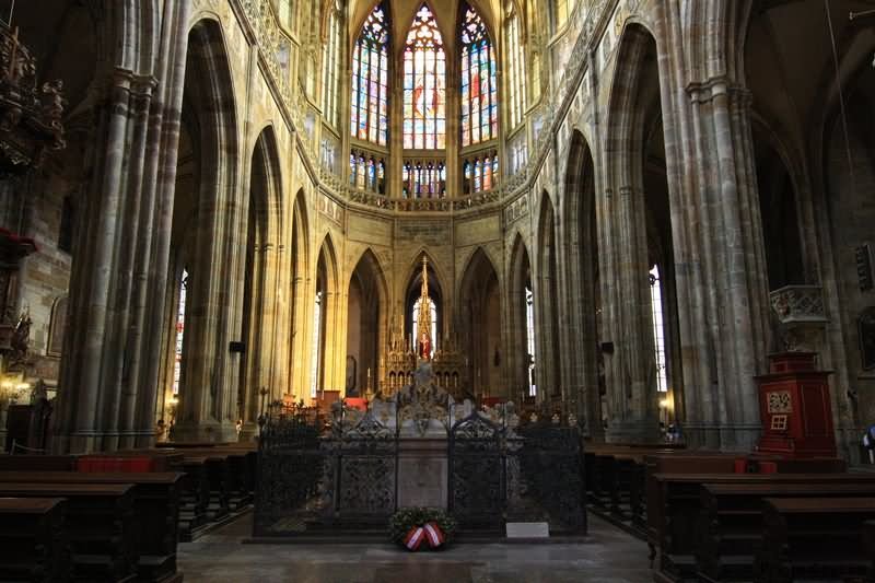 Altar Inside The St. Vitus Cathedral