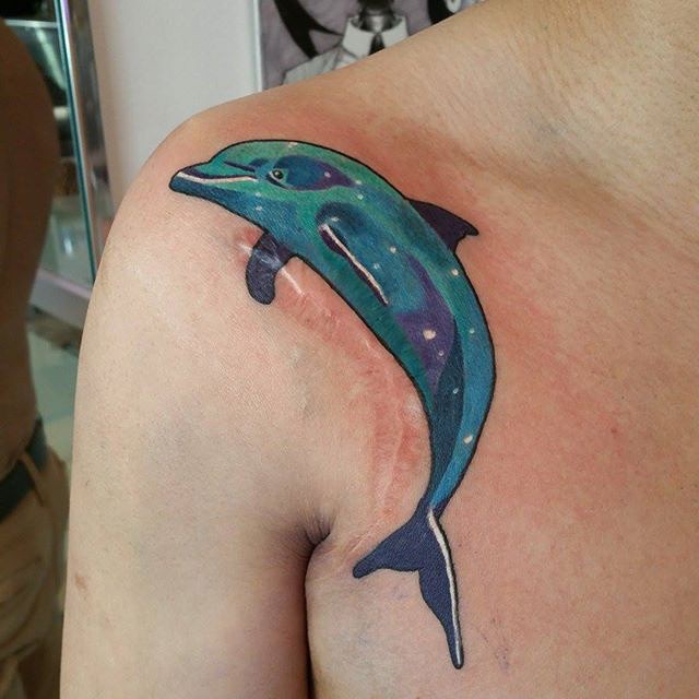 Beautiful Dolphin Tattoo On Right Front Shoulder