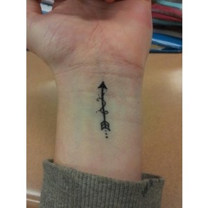 Black Henna Arrow Tattoo On Wrist