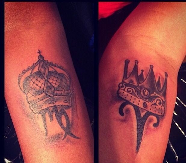 Black Ink King And Queen Crown Tattoo Design For Couple