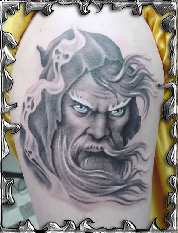 Grey Ink Angry Wizard Tattoo On Right Shoulder