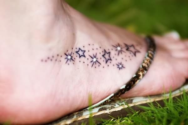 Henna Stars Tattoo On Right Foot