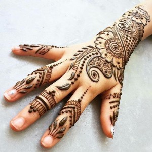 Impressive Henna Tattoo On Hand