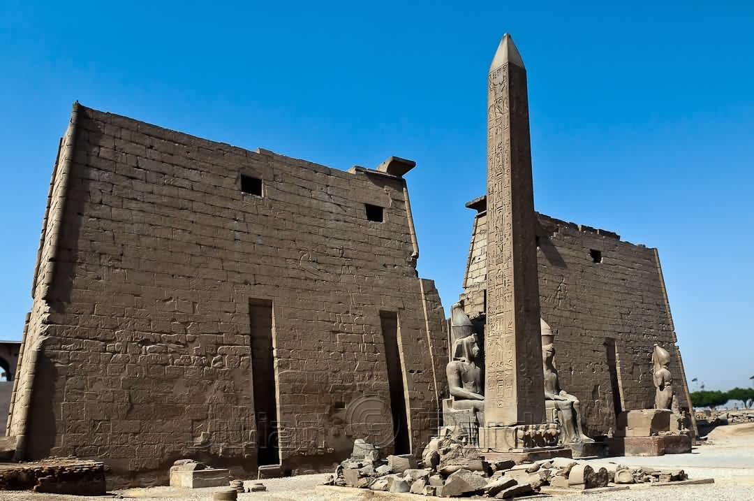 Obelisk In Front Of Luxor Temple, Egyt