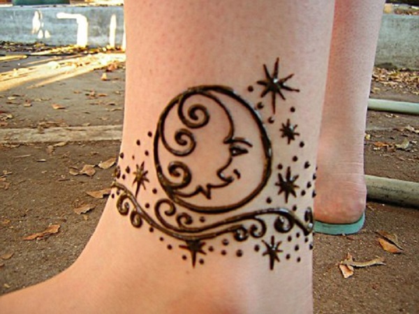 Simple Henna Half Moon Tattoo Design For Leg