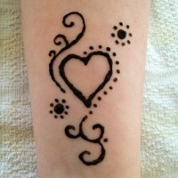 Simple Henna Heart Tattoo Design