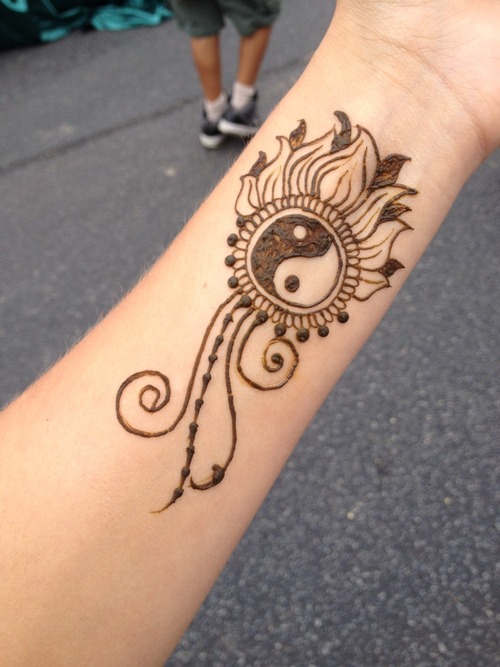 Simple Henna Yin Yang Tattoo On Wrist