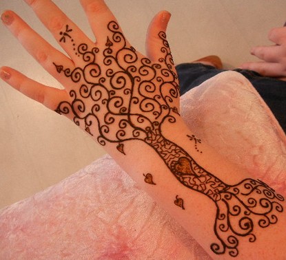 Unique Henna Tree Tattoo On Left Hand