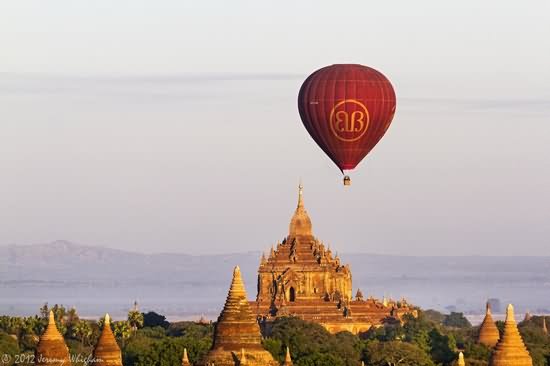 Air Balloons Over The Sulamani Temple, Bagan