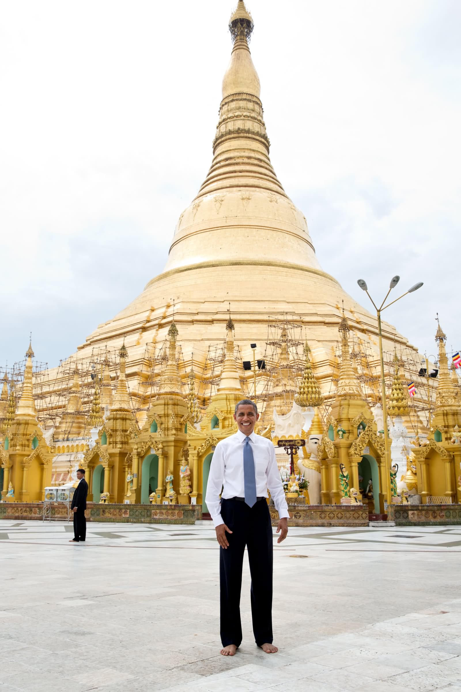 Barack Obama In Front Of Shwedagon Pagoda