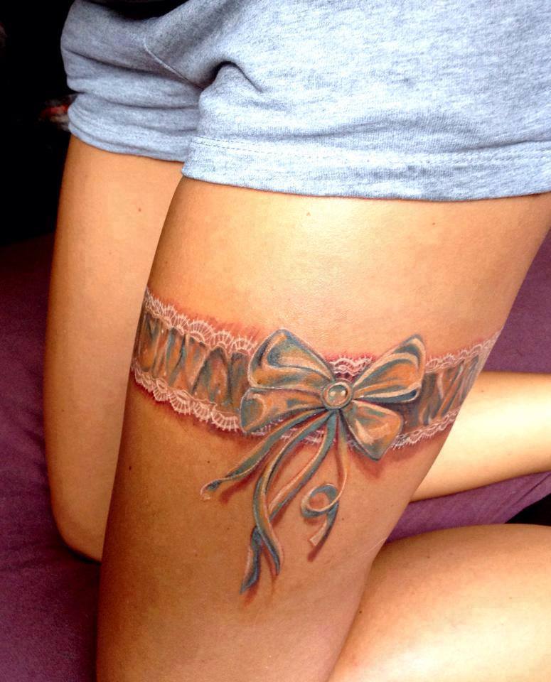 Flower Garter Tattoo On Thigh For Girls