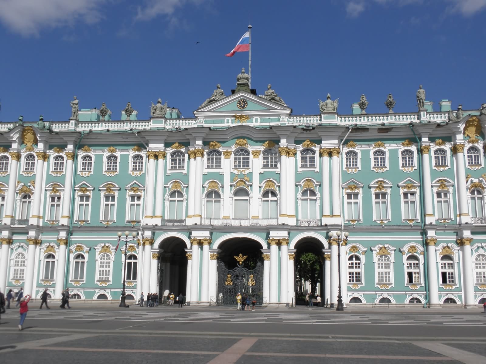 Front Picture Of Hermitage Museum In St. Petersburg