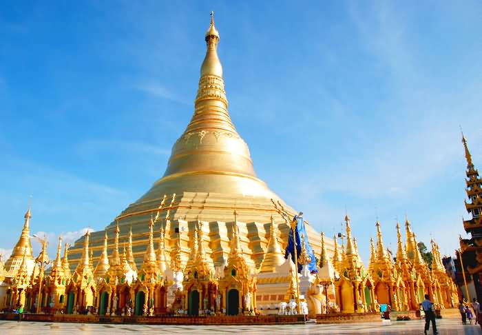 Golden Shwedagon Pagoda Picture